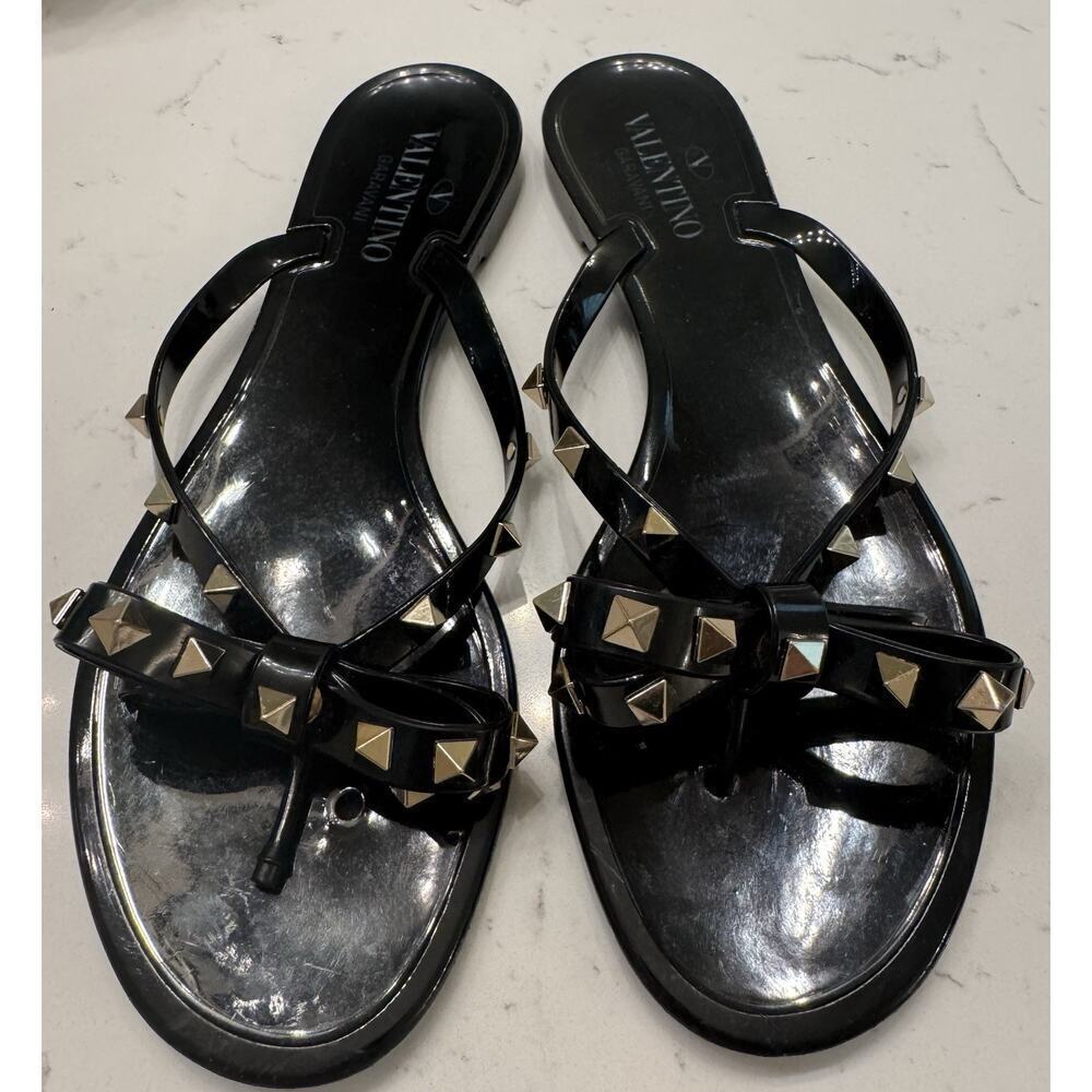 Valentino Rockstud Black Jelly Sandals Size 40 (One Broken Strap)